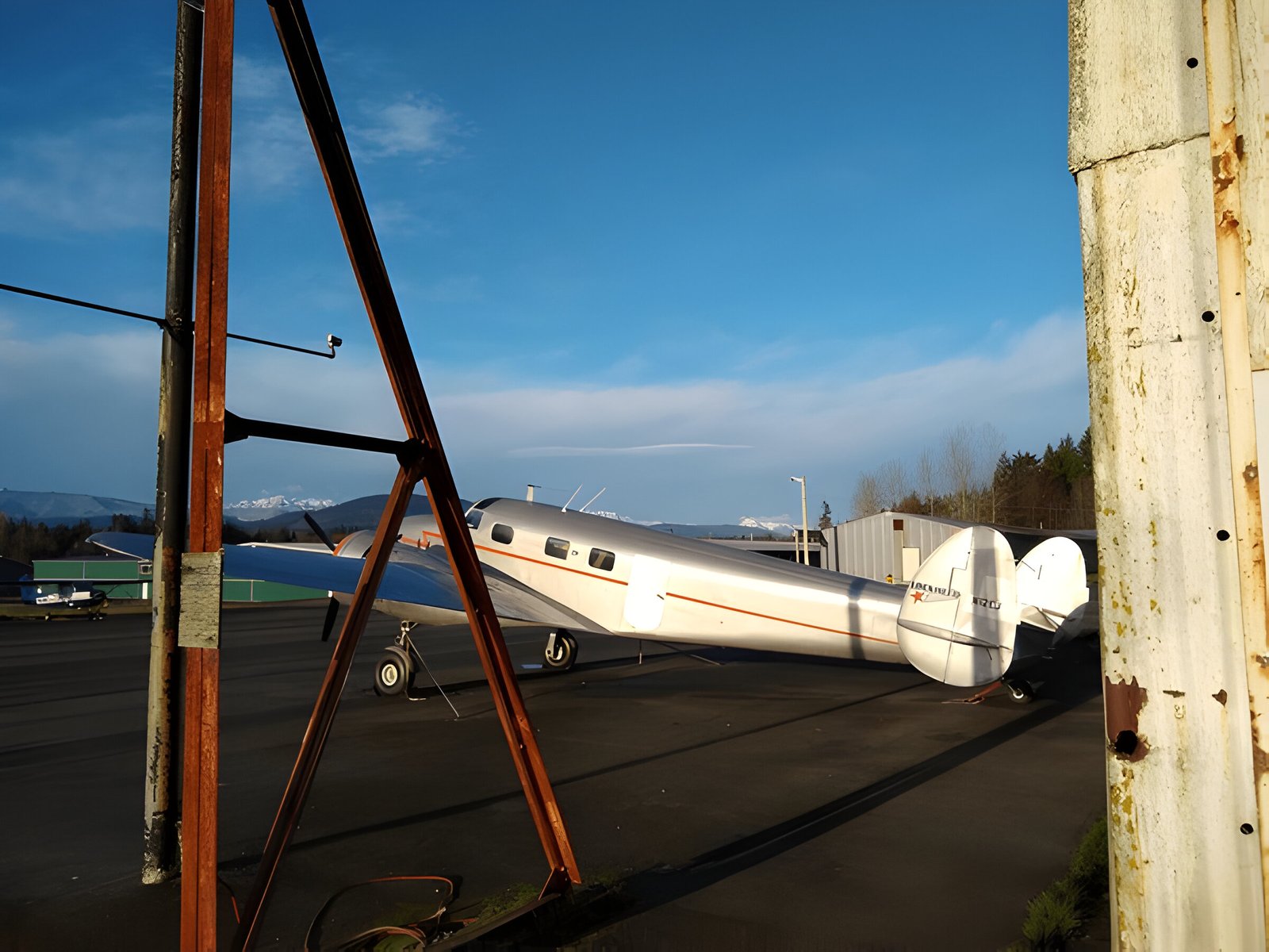 amelia earhart plane photo